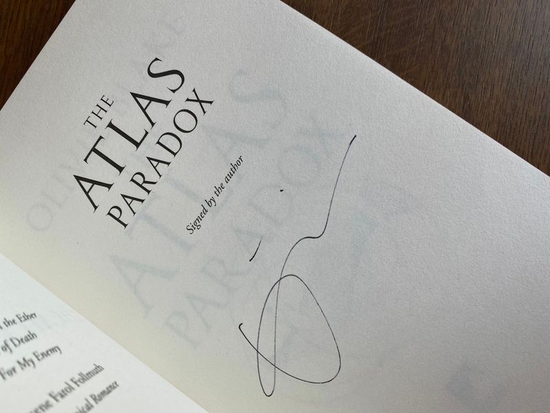 The Atlas Six & The Atlas Paradox (signed exclusive edition) EXC-ENG-OB-TASTAPFS фото