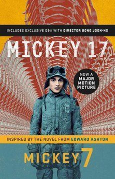 Mickey7 ENG-HUD-SAH-XW30 фото